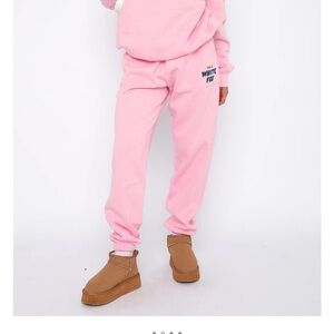 Brand new White Fox Offstage Sweatpants